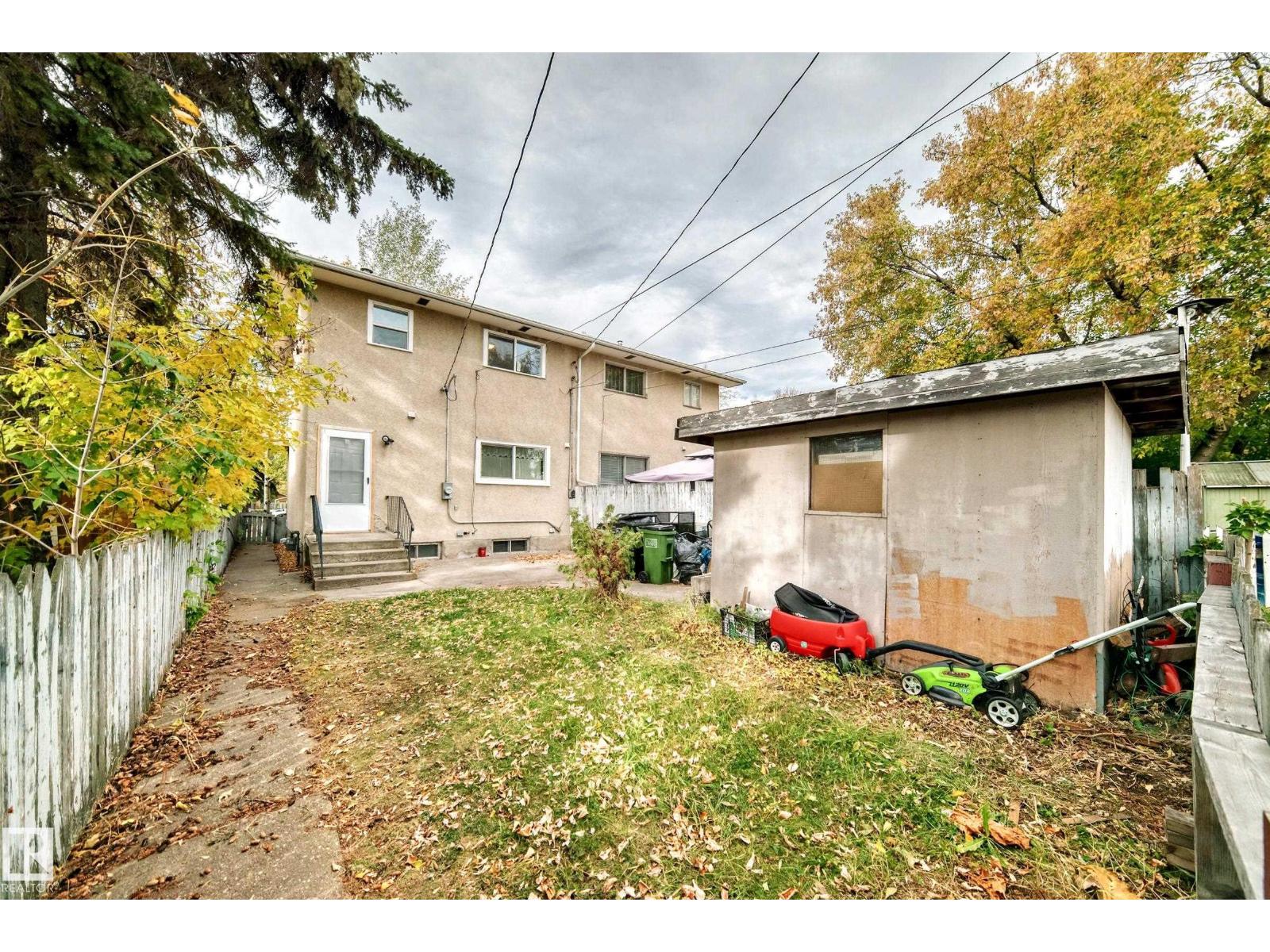 11811 44 ST NW, Edmonton