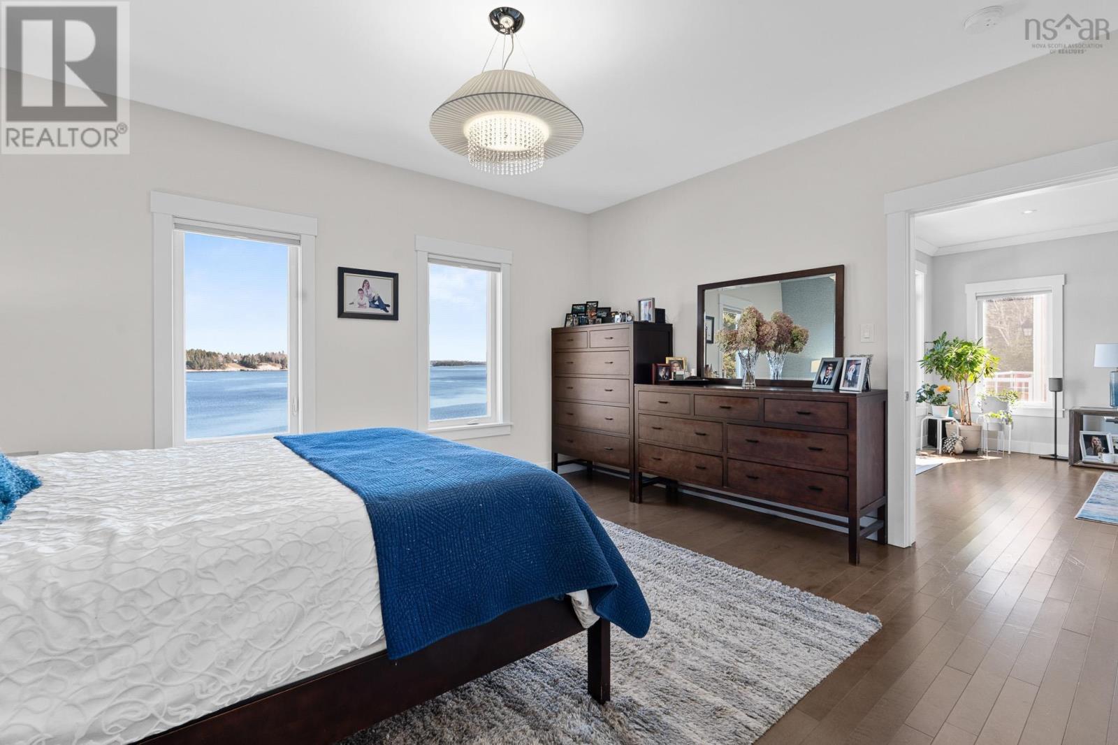 Property 19 of 35 of 32 Logboom Run