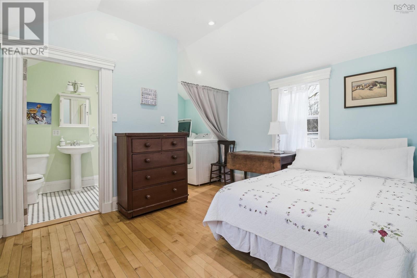 Property 17 of 42 of 15 Falmouth Dyke Rd