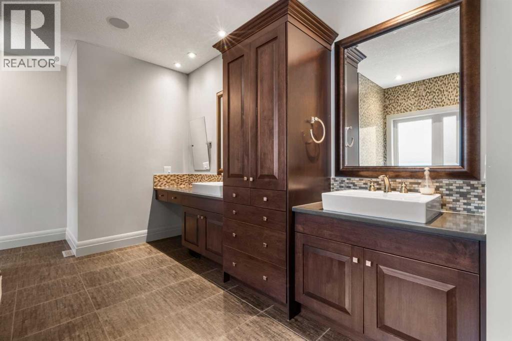 Single Family House for Sale in   Avenue NE Winston Heights/Mountview Calgary 