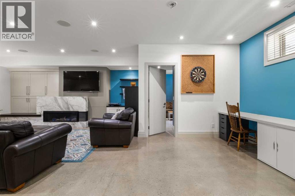 Single Family House for Sale in   Avenue NE Winston Heights/Mountview Calgary 