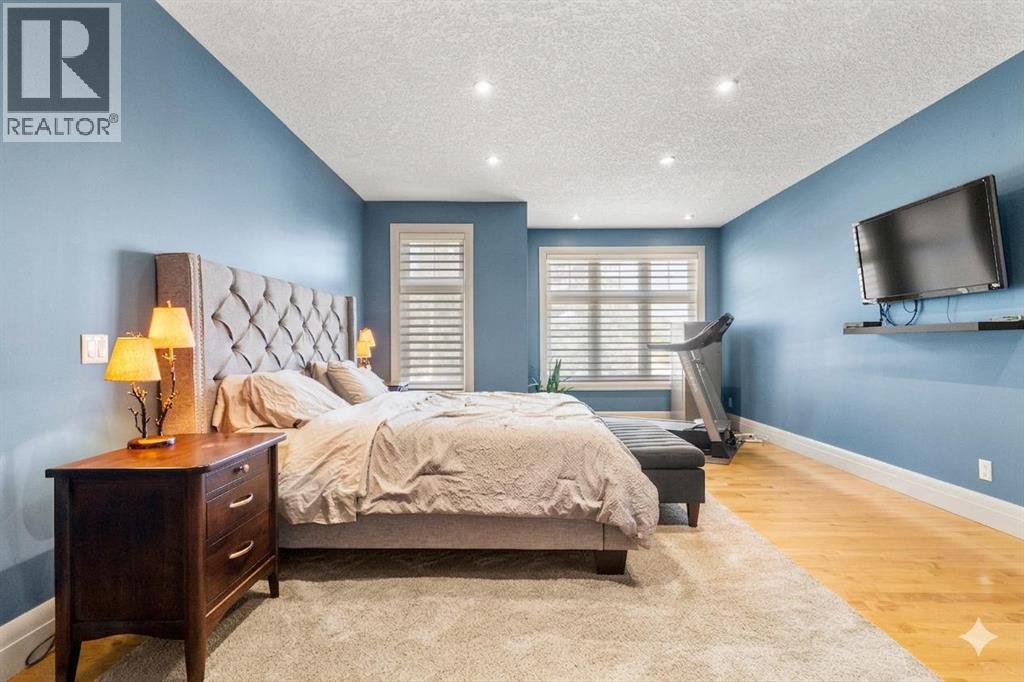 Single Family House for Sale in   Avenue NE Winston Heights/Mountview Calgary 