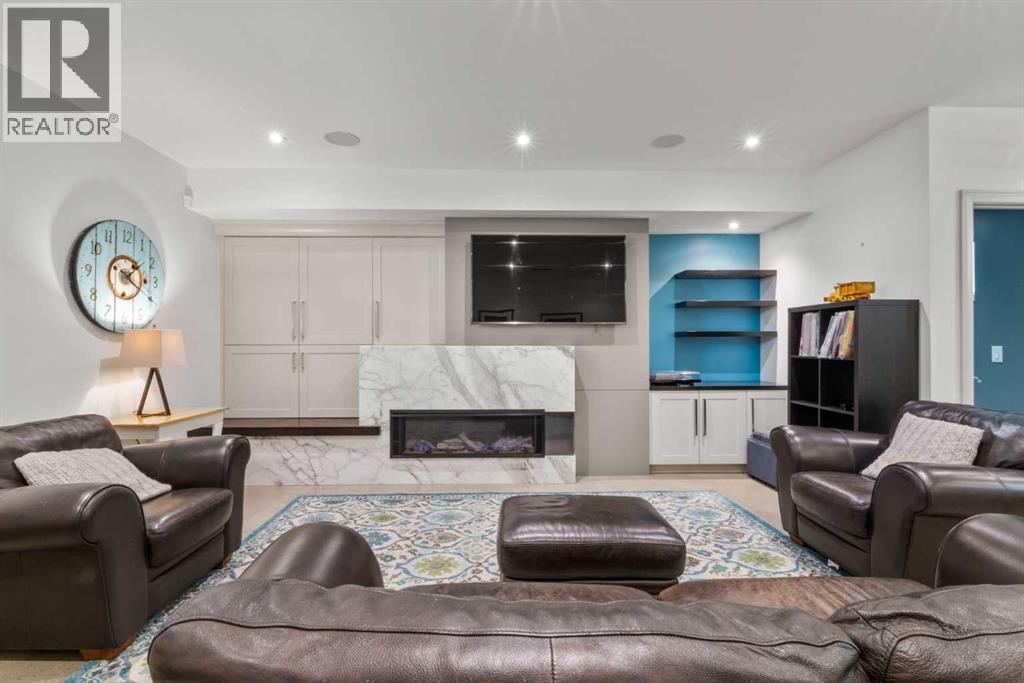 Single Family House for Sale in   Avenue NE Winston Heights/Mountview Calgary 