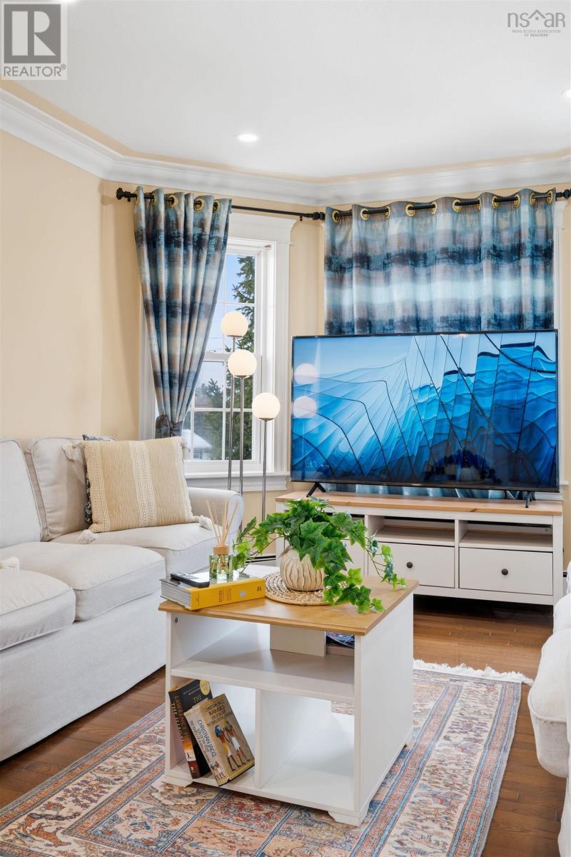 Property 31 of 34 of 15 Feller Court