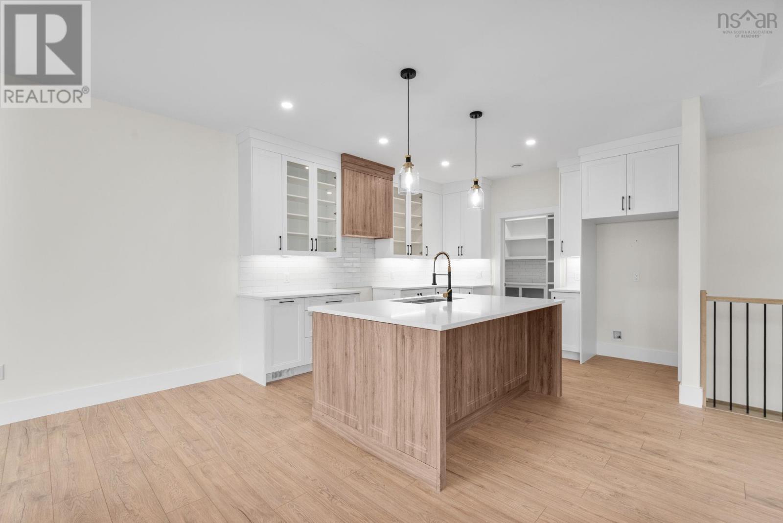 Property 8 of 49 of 66 Osprey Ridge