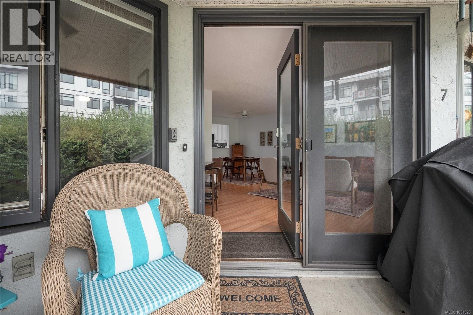 #7 219 BAGSHAW ST - 5