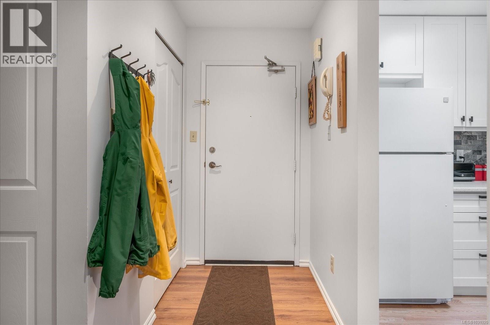 #7 219 BAGSHAW ST - 16