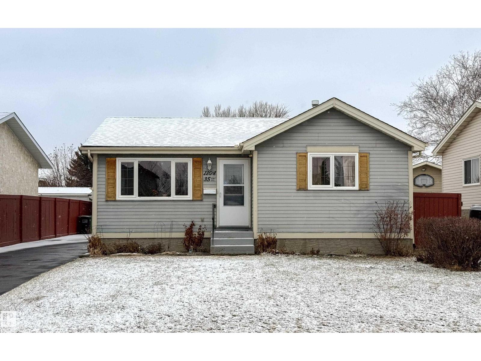 1104 35 ST NW, Edmonton