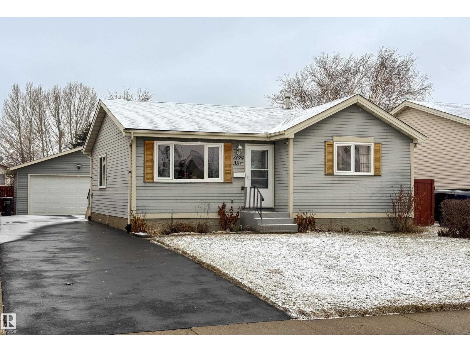 1104 35 ST NW, Edmonton
