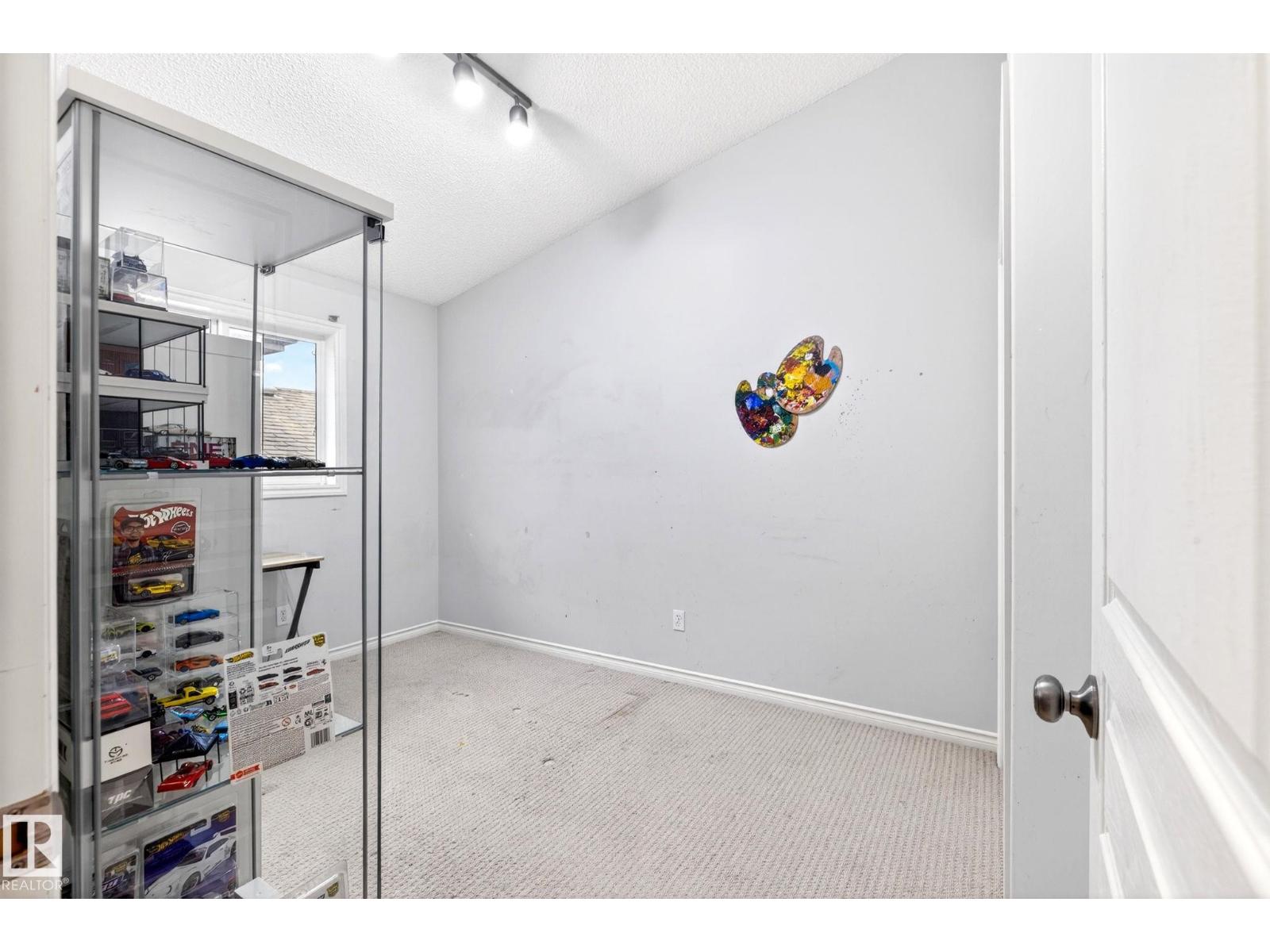 20147 48 AV NW, Edmonton