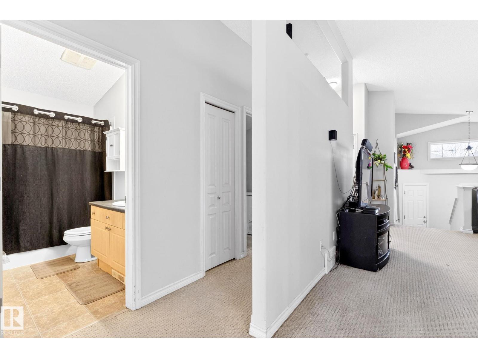 20147 48 AV NW, Edmonton