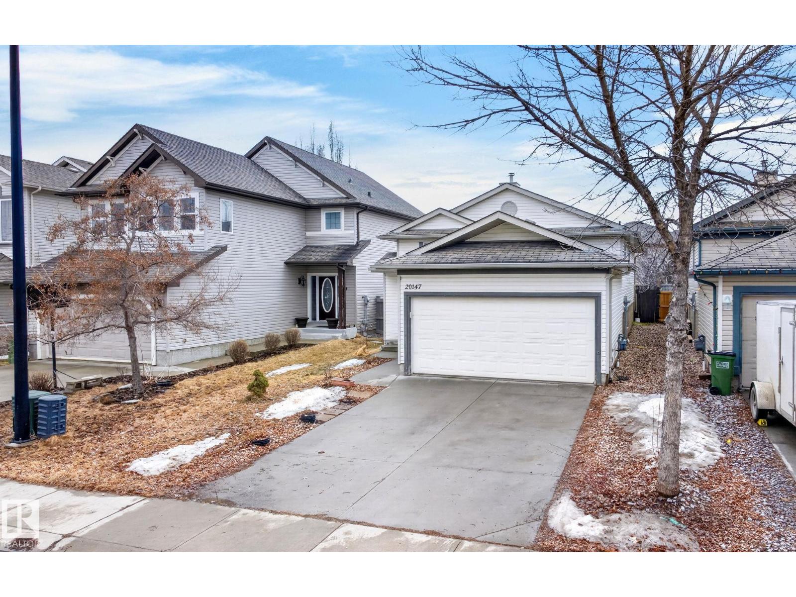 20147 48 AV NW, Edmonton