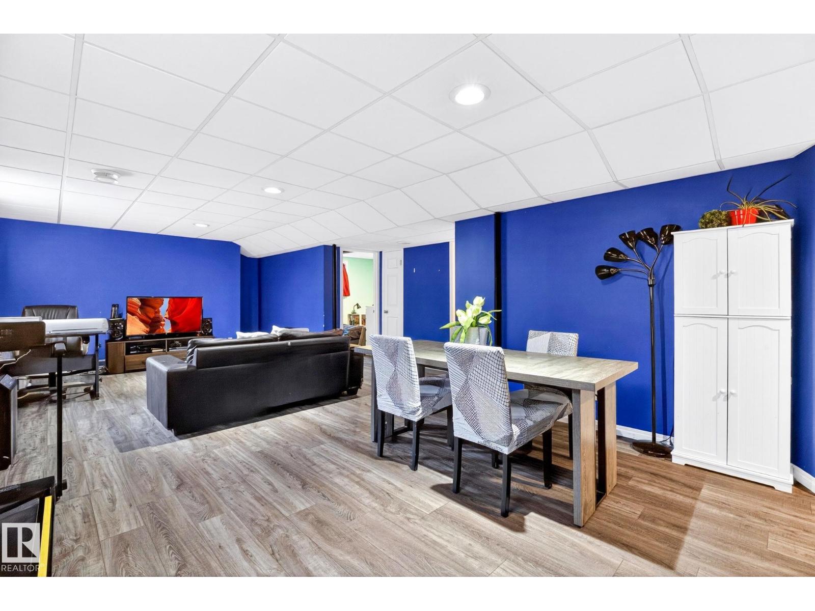 20147 48 AV NW, Edmonton