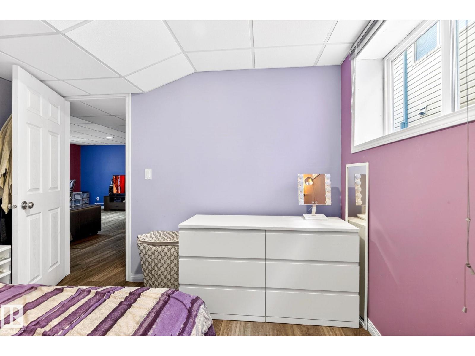 20147 48 AV NW, Edmonton