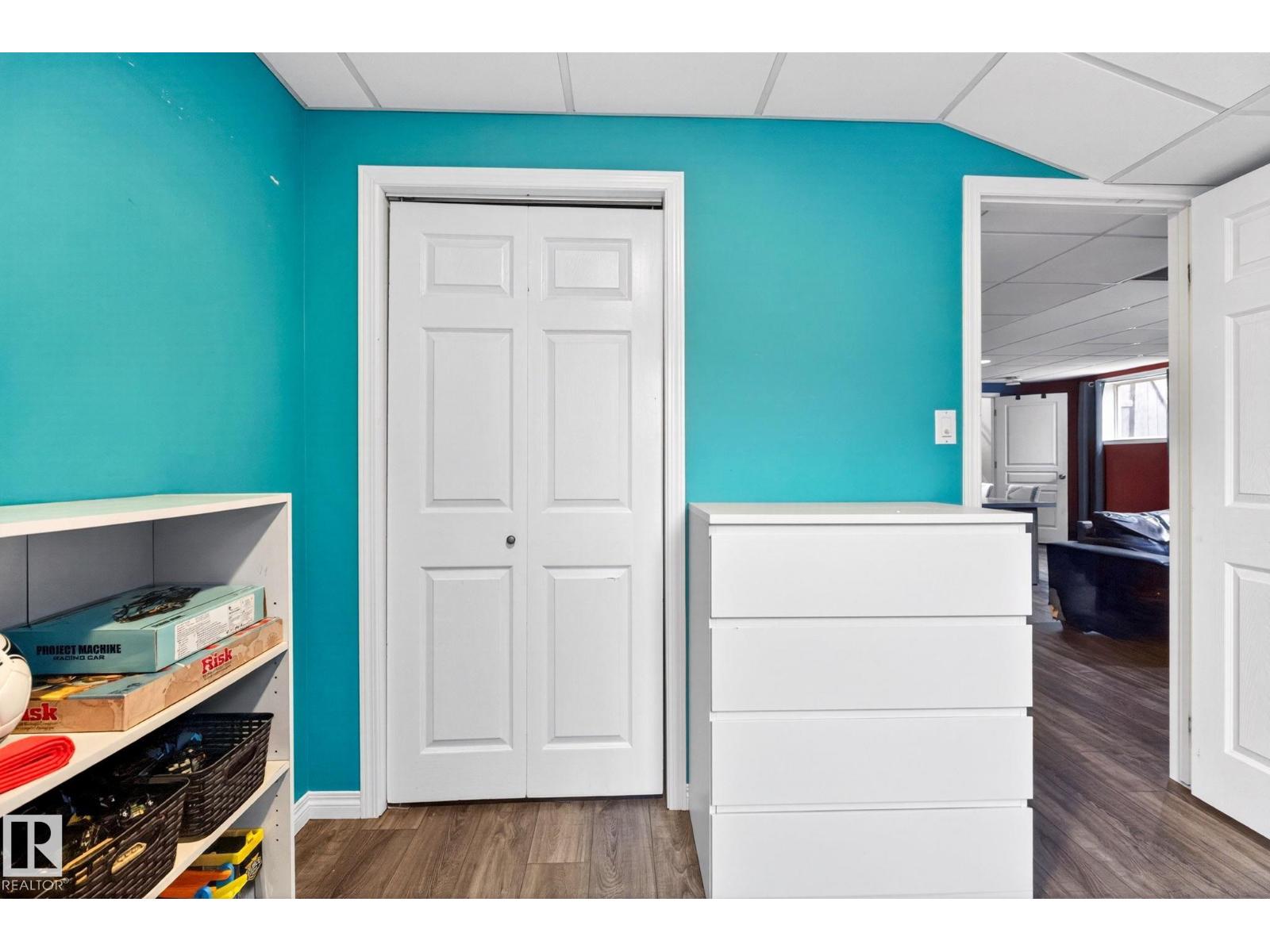 20147 48 AV NW, Edmonton