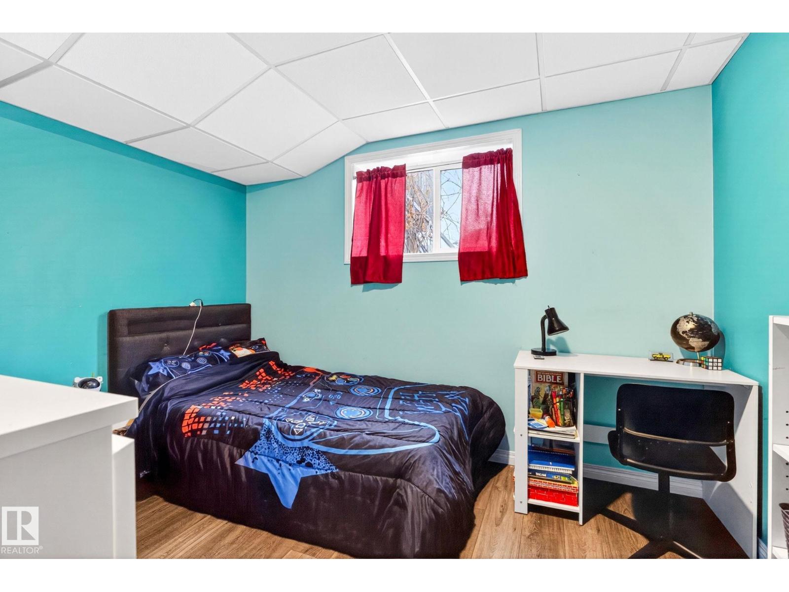 20147 48 AV NW, Edmonton