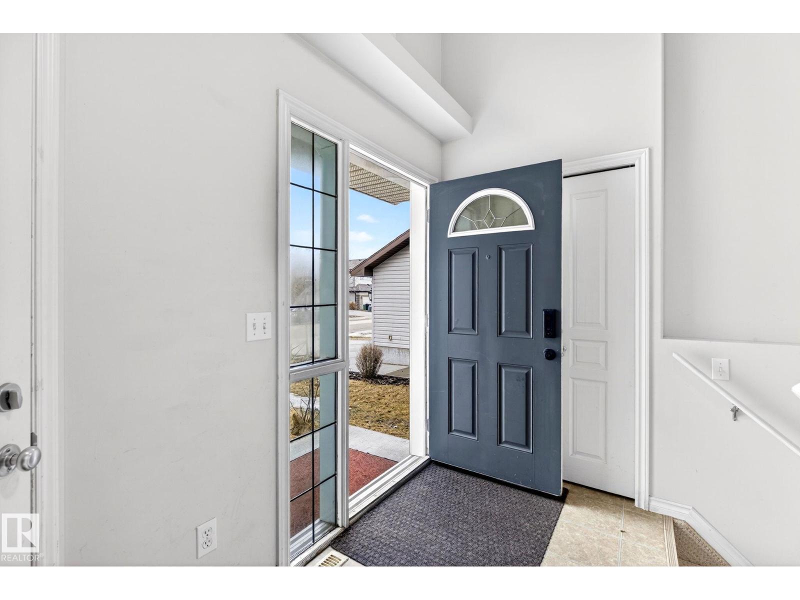 20147 48 AV NW, Edmonton