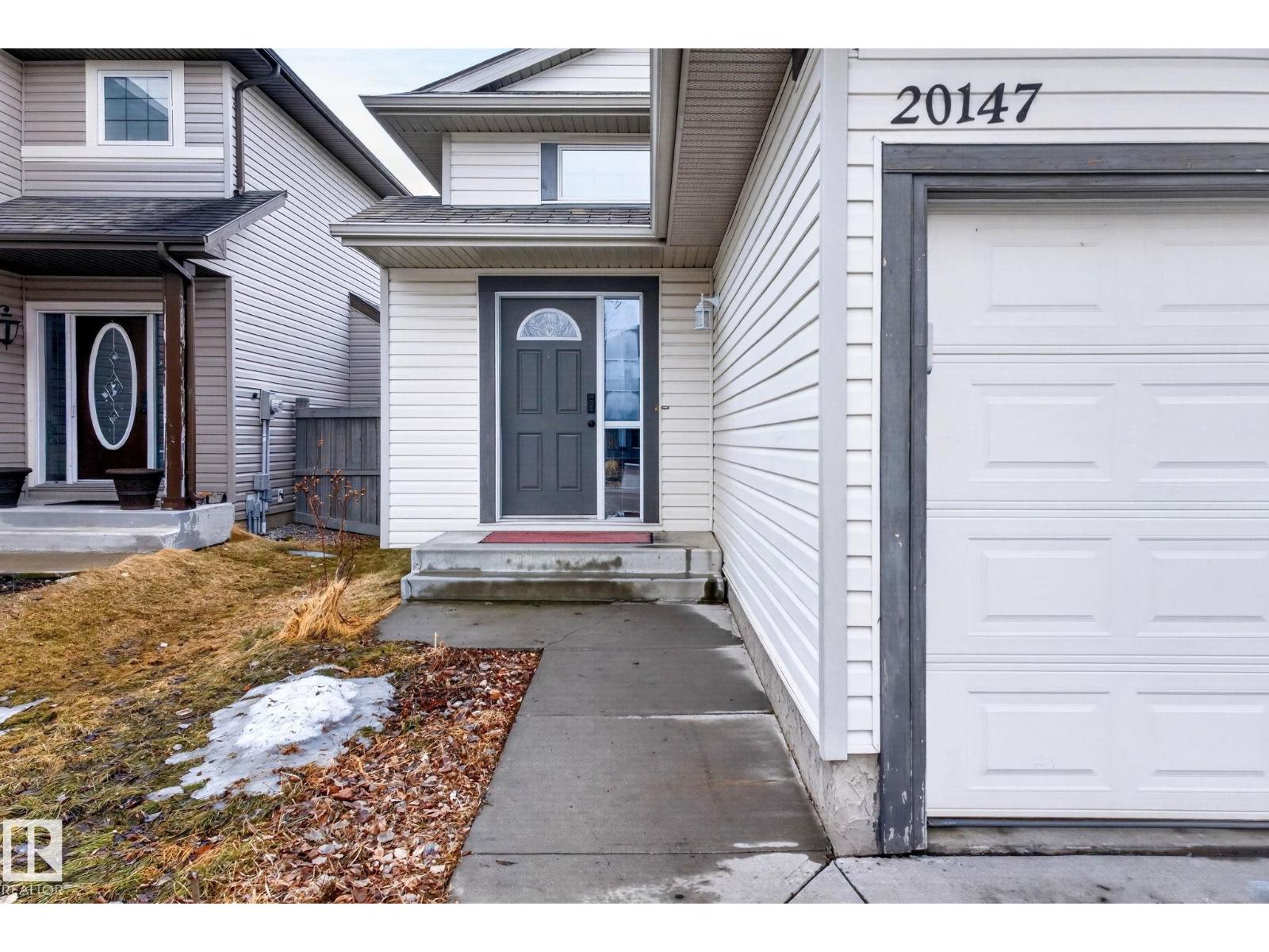 20147 48 AV NW, Edmonton
