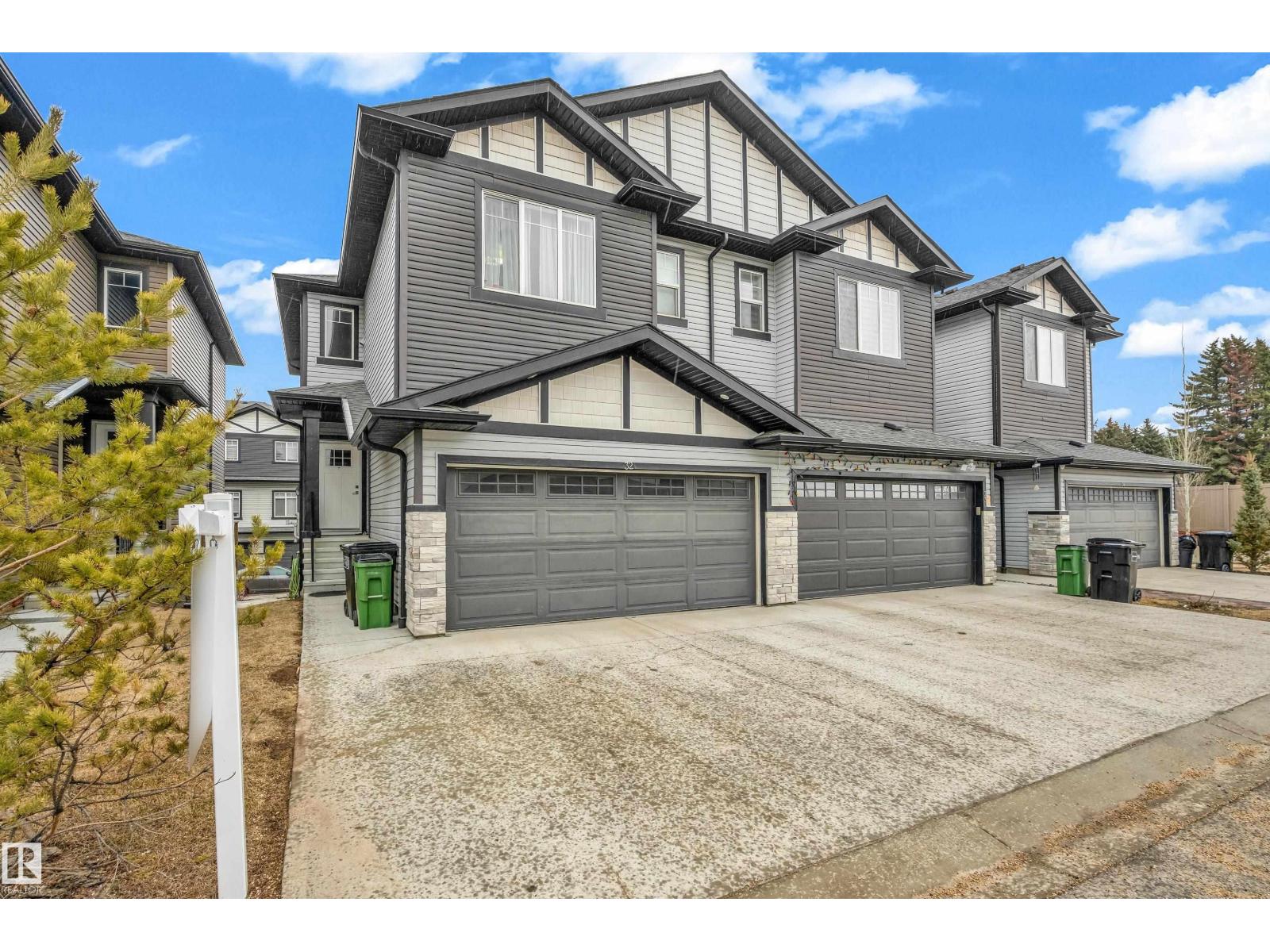 #32 1703 16 AV NW, Edmonton