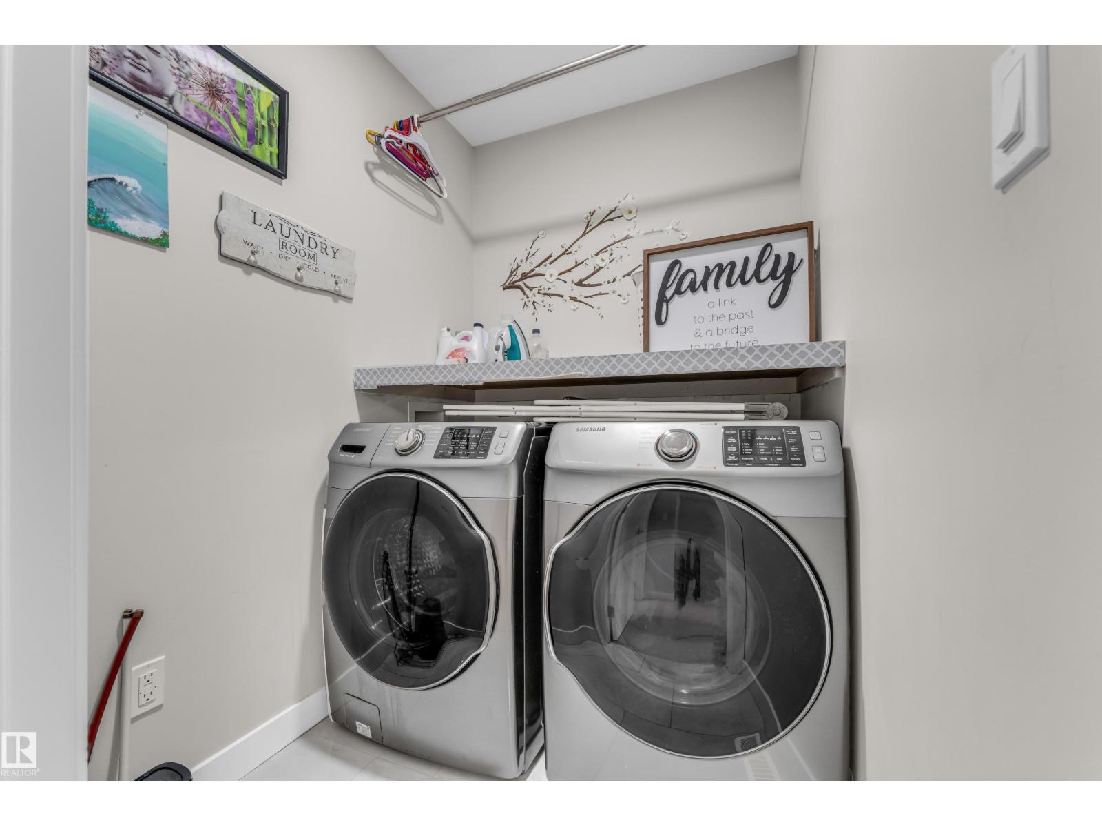 #32 1703 16 AV NW, Edmonton