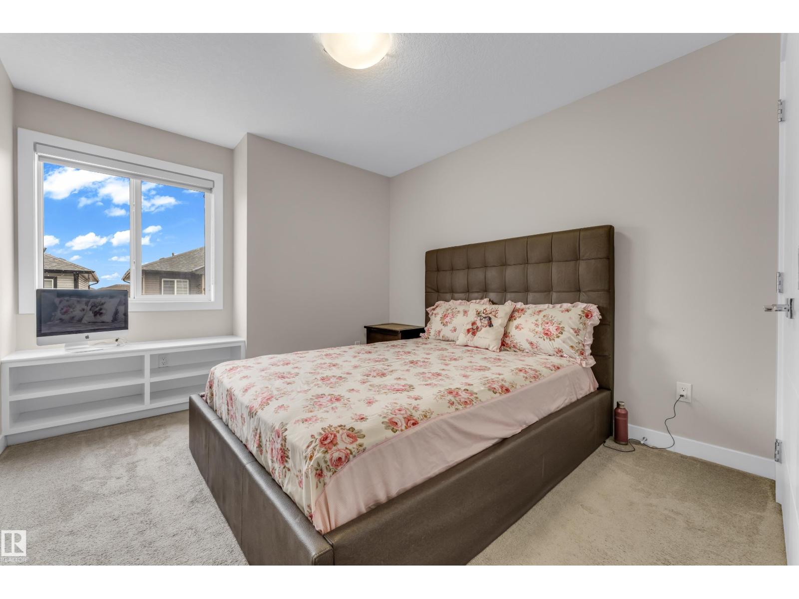 #32 1703 16 AV NW, Edmonton