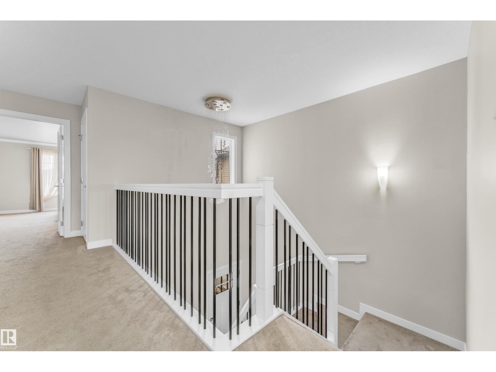 #32 1703 16 AV NW, Edmonton