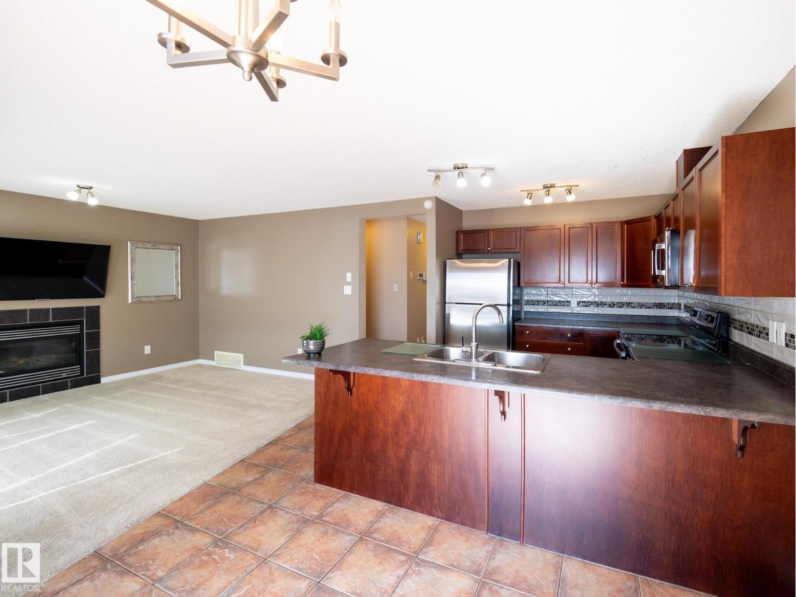 3617 WHITELAW BAY BA NW, Edmonton