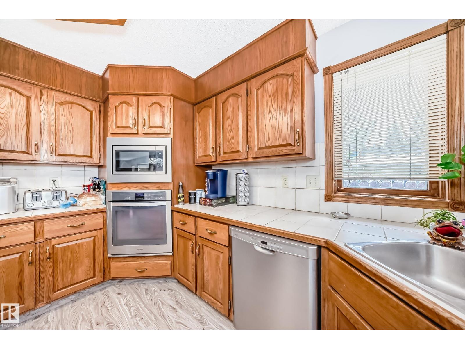 9 KIRKLEES RD, Sherwood Park