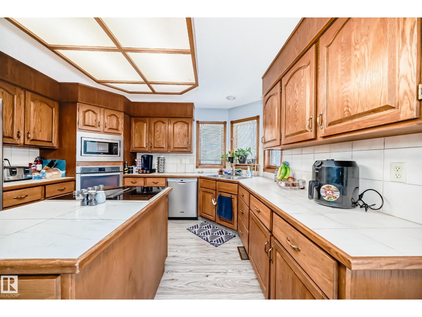 9 KIRKLEES RD, Sherwood Park