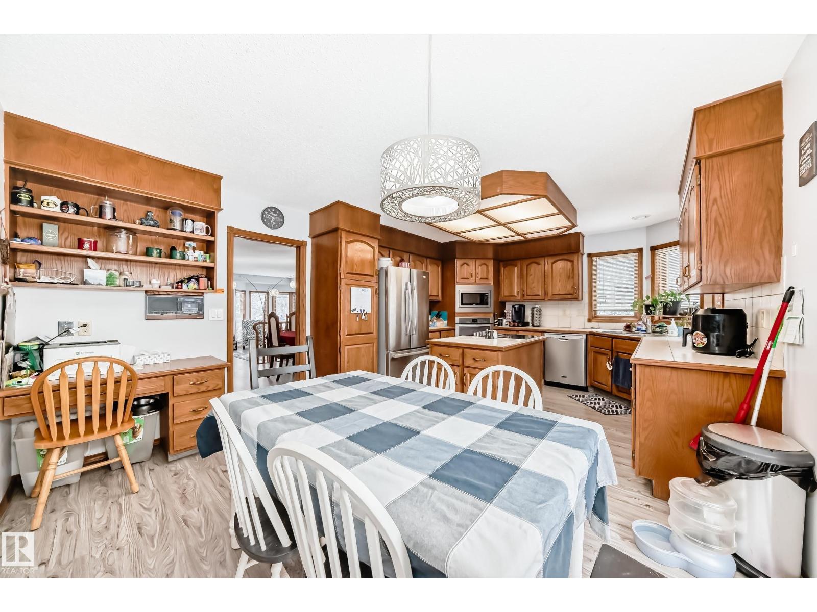 9 KIRKLEES RD, Sherwood Park