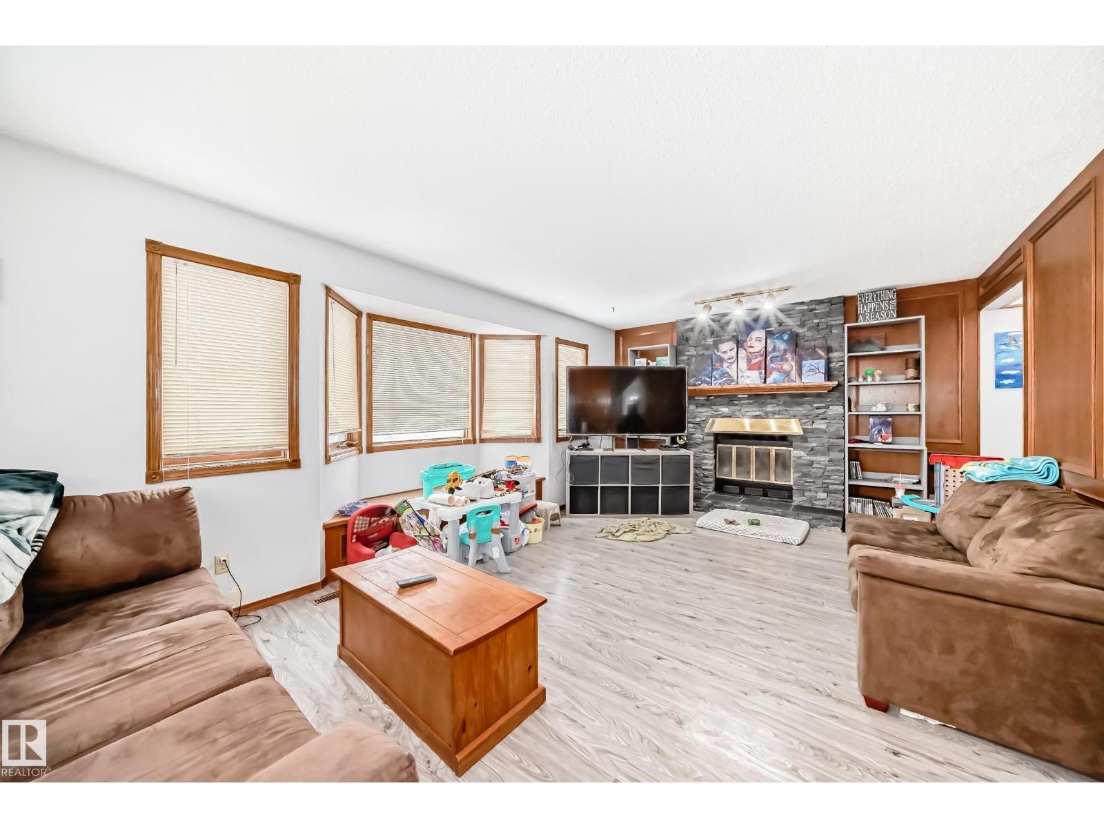 9 KIRKLEES RD, Sherwood Park