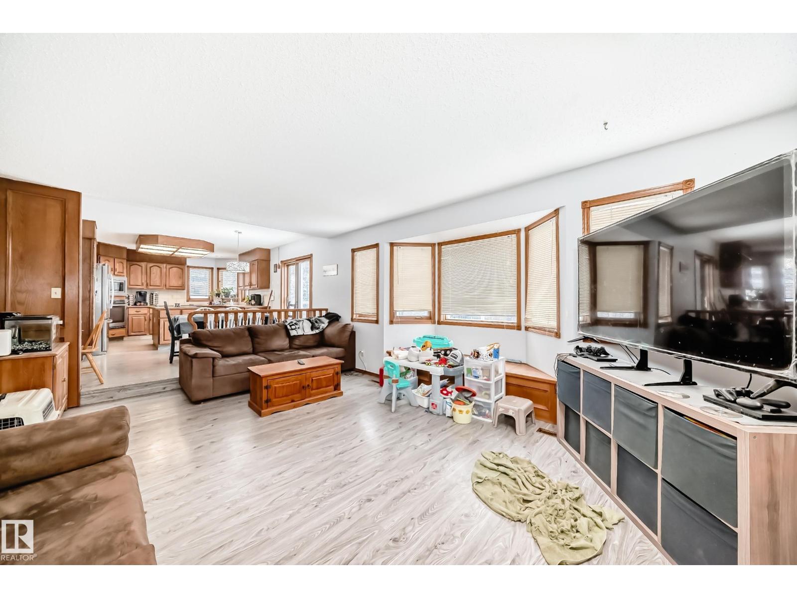 9 KIRKLEES RD, Sherwood Park