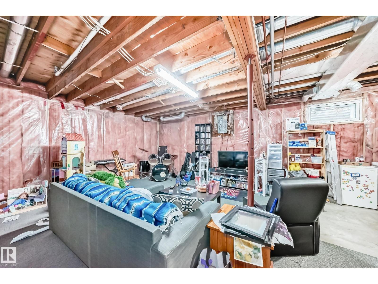 9 KIRKLEES RD, Sherwood Park