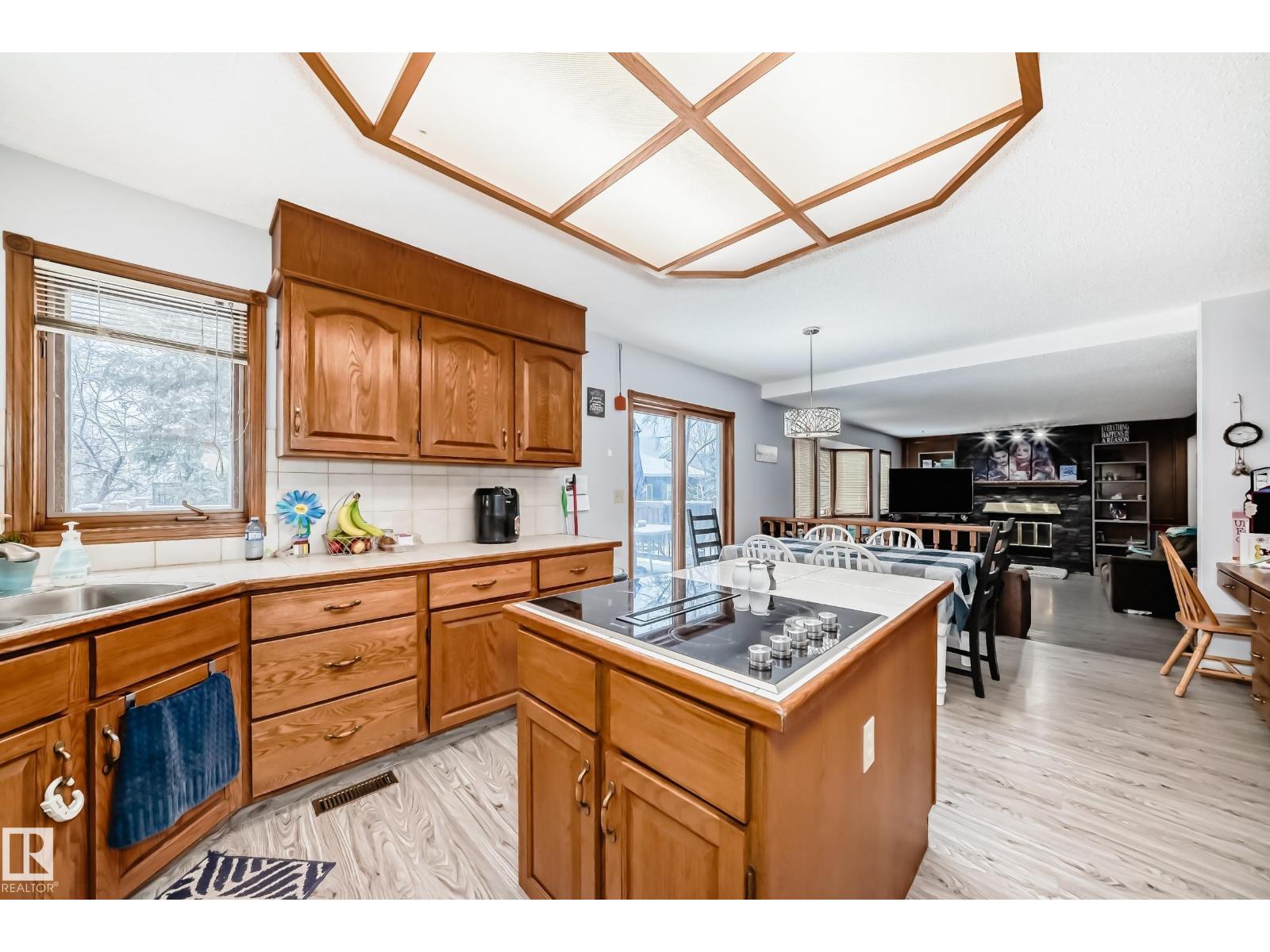 9 KIRKLEES RD, Sherwood Park
