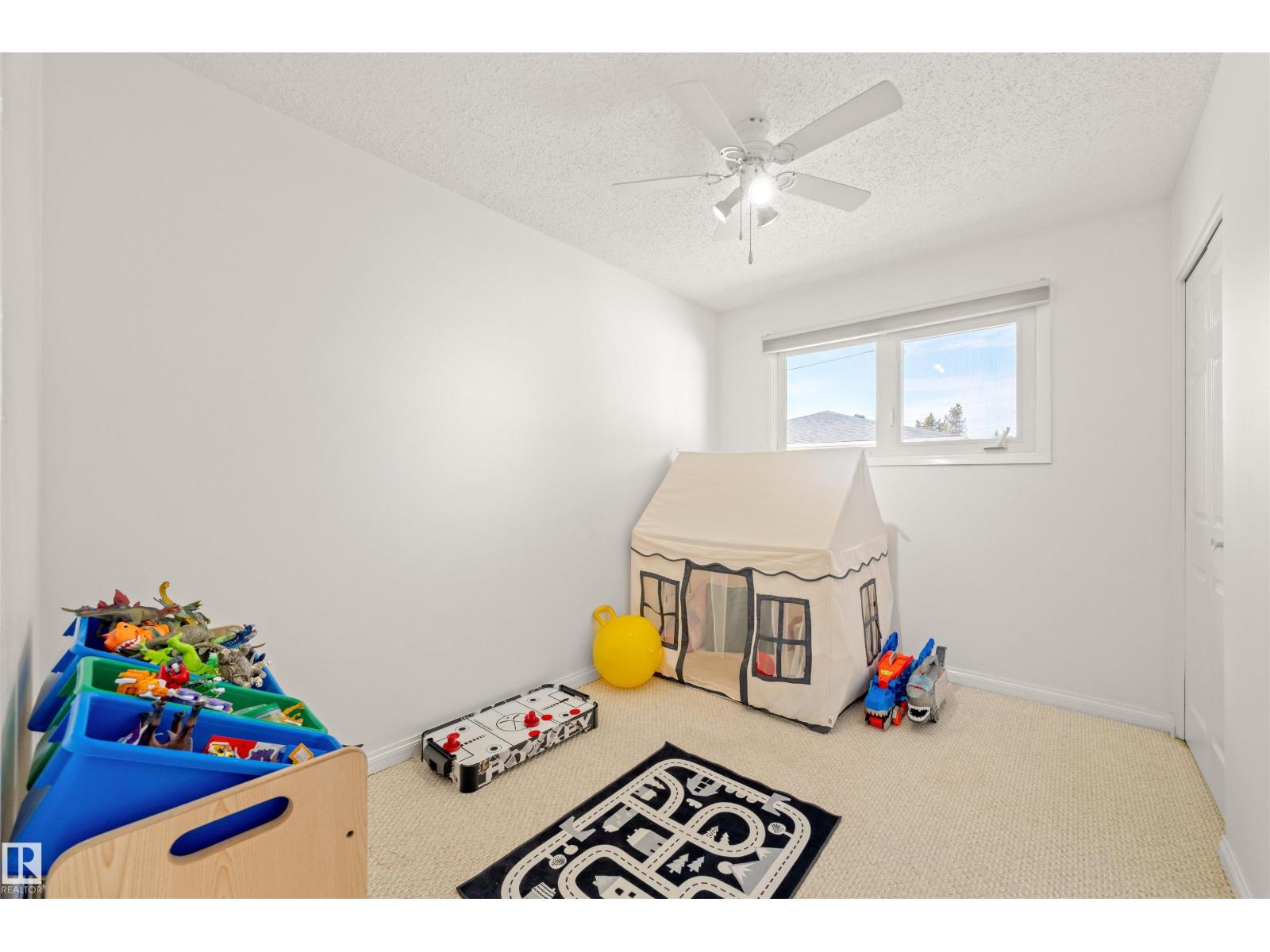 2008 89 ST NW, Edmonton