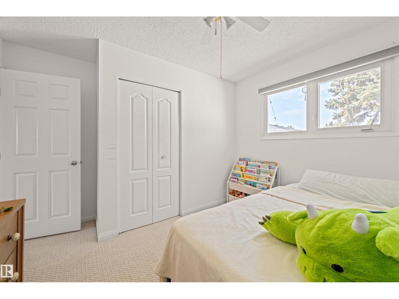 2008 89 ST NW, Edmonton