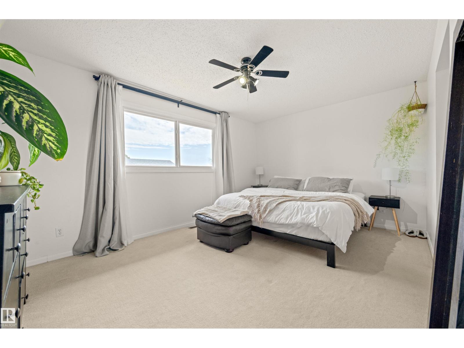 2008 89 ST NW, Edmonton