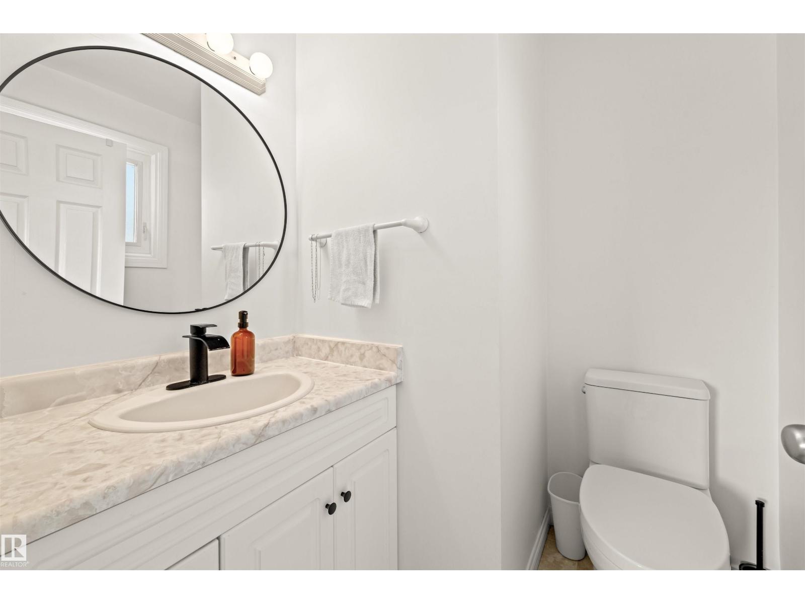 2008 89 ST NW, Edmonton