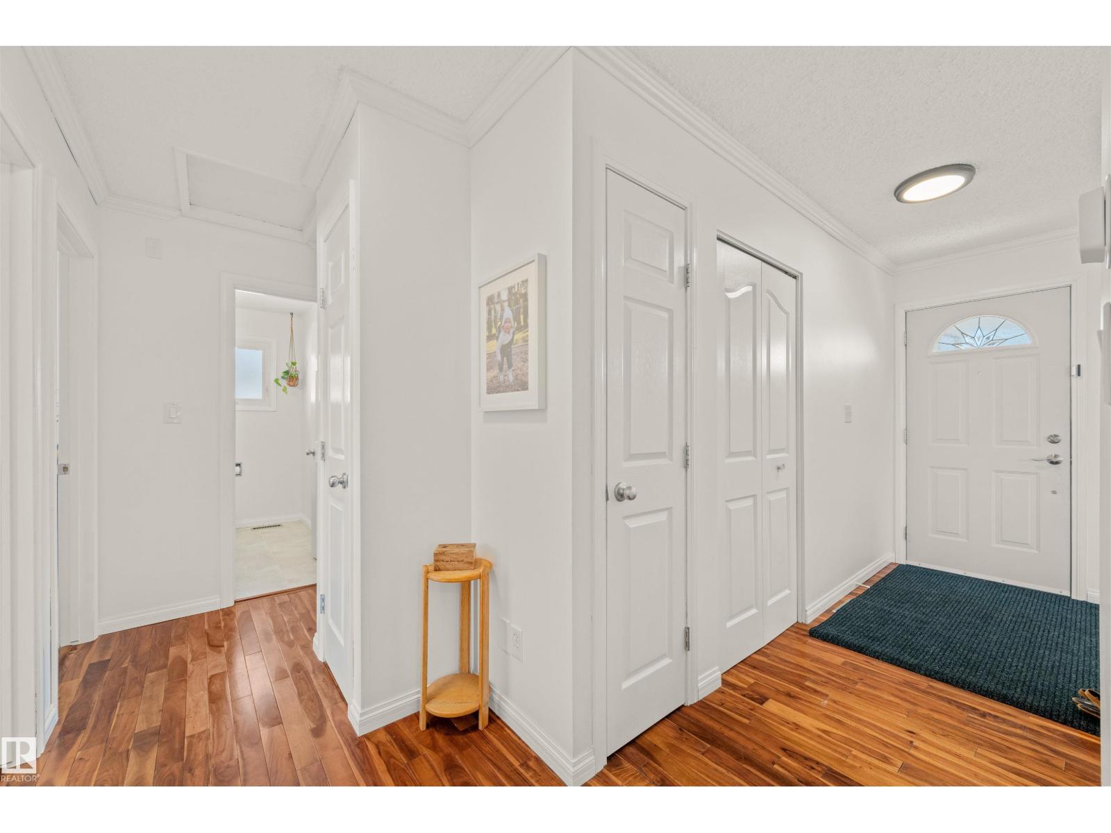 2008 89 ST NW, Edmonton