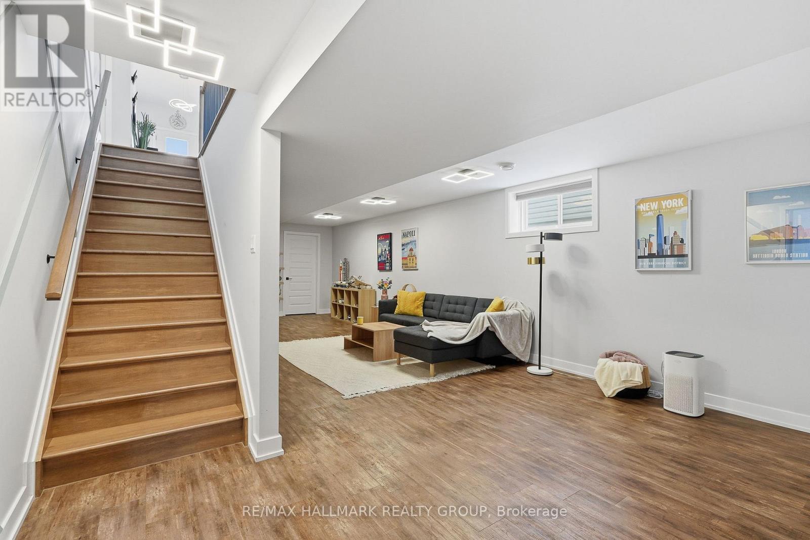 294 TRILLIUM CIRCLE - 21