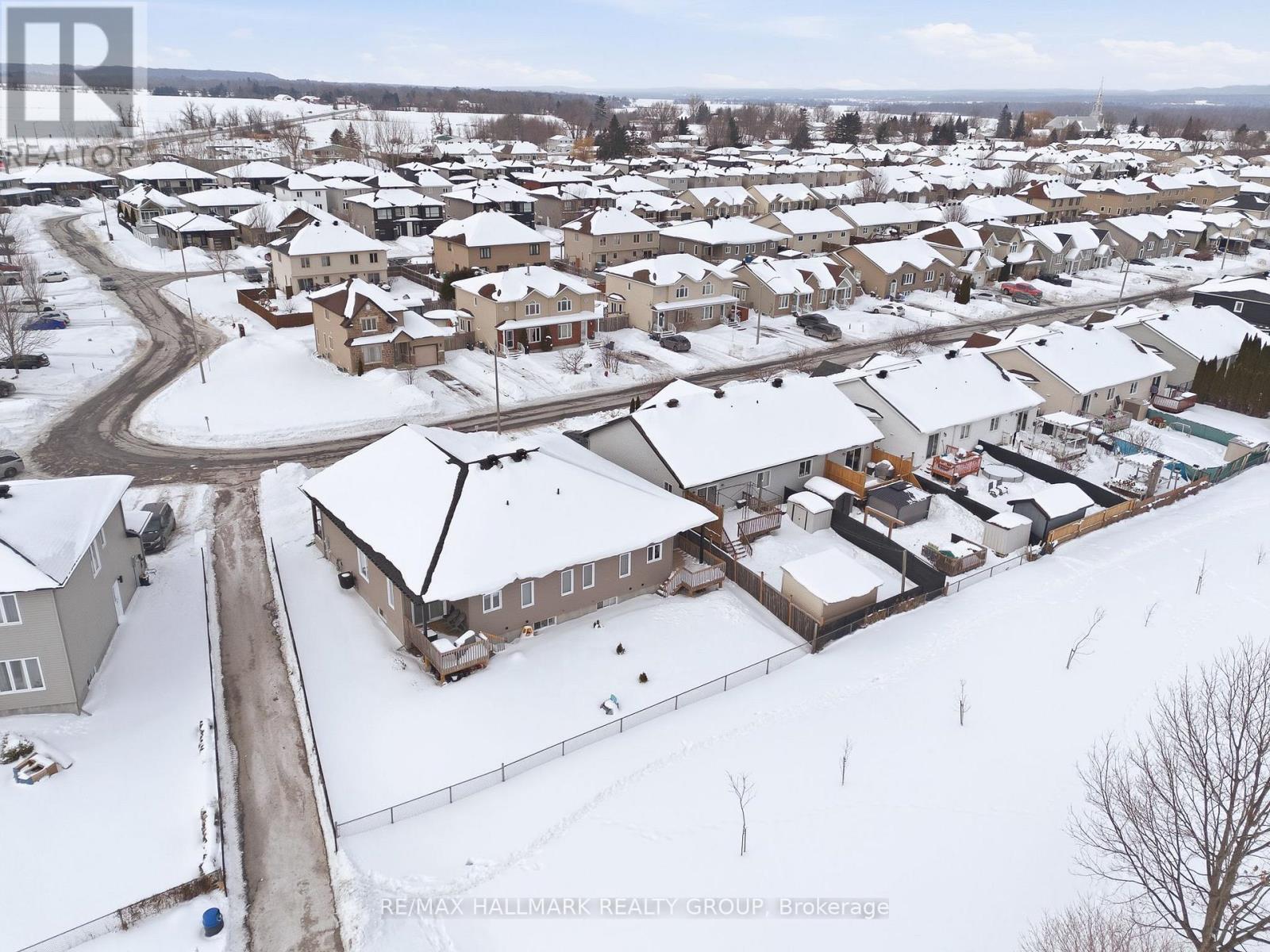 294 TRILLIUM CIRCLE - 32