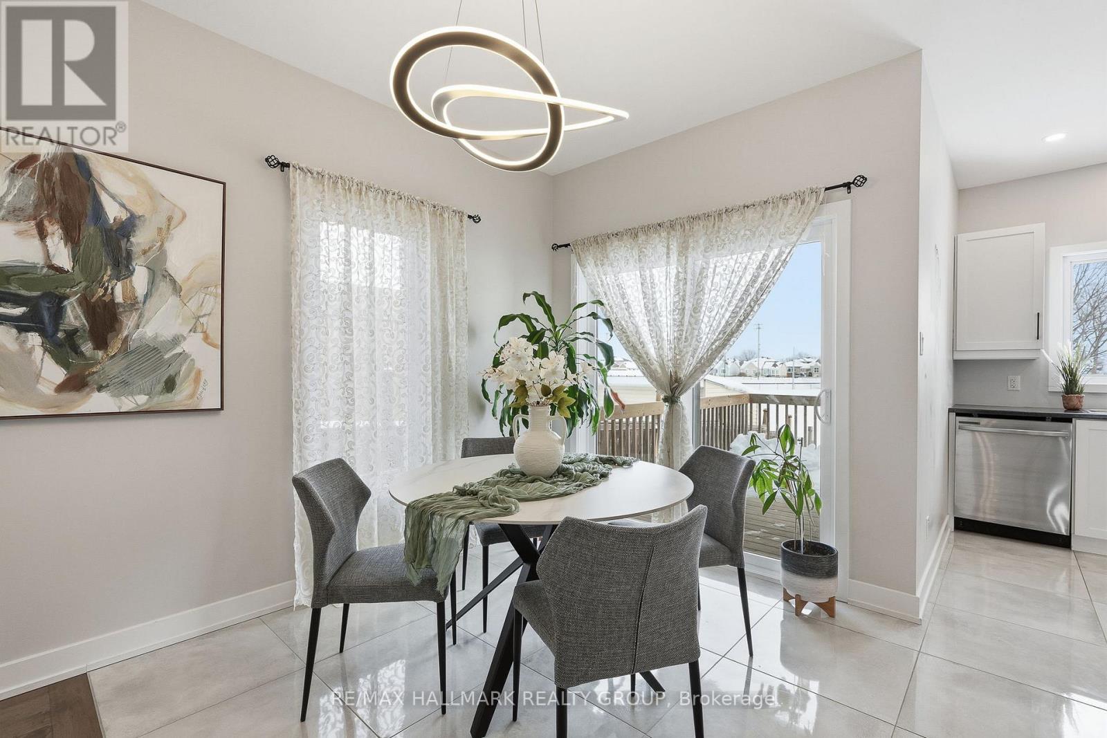 294 TRILLIUM CIRCLE - 9