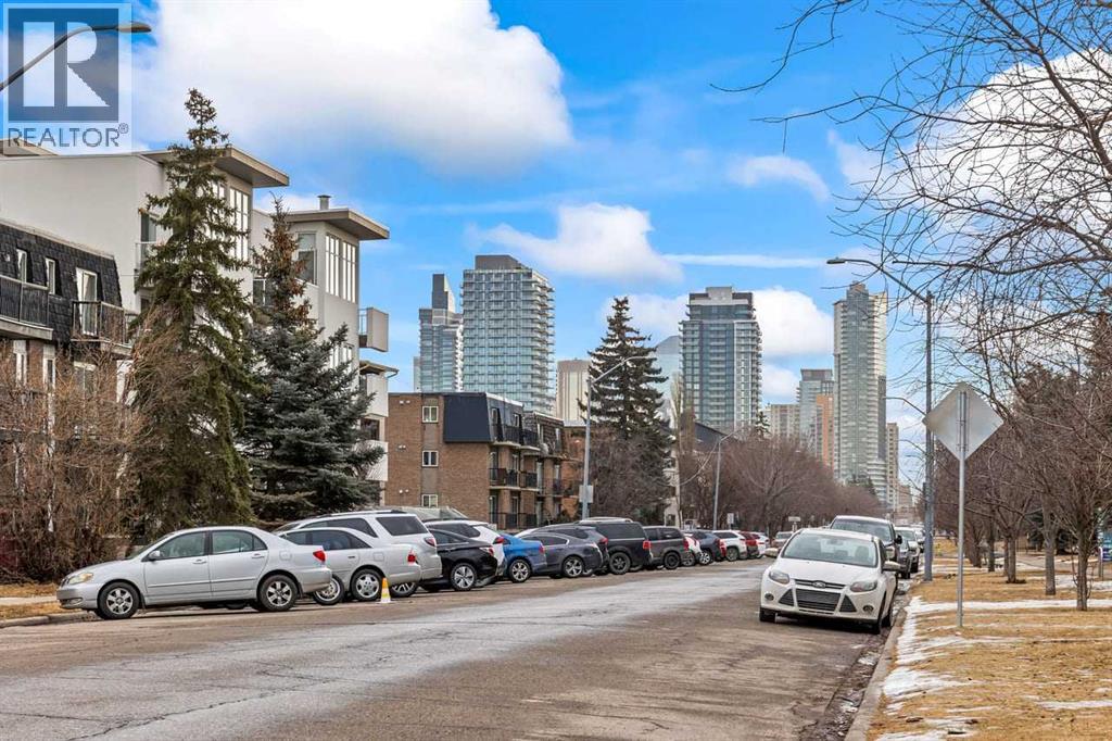 #201 2010 11 AVENUE SW - 26
