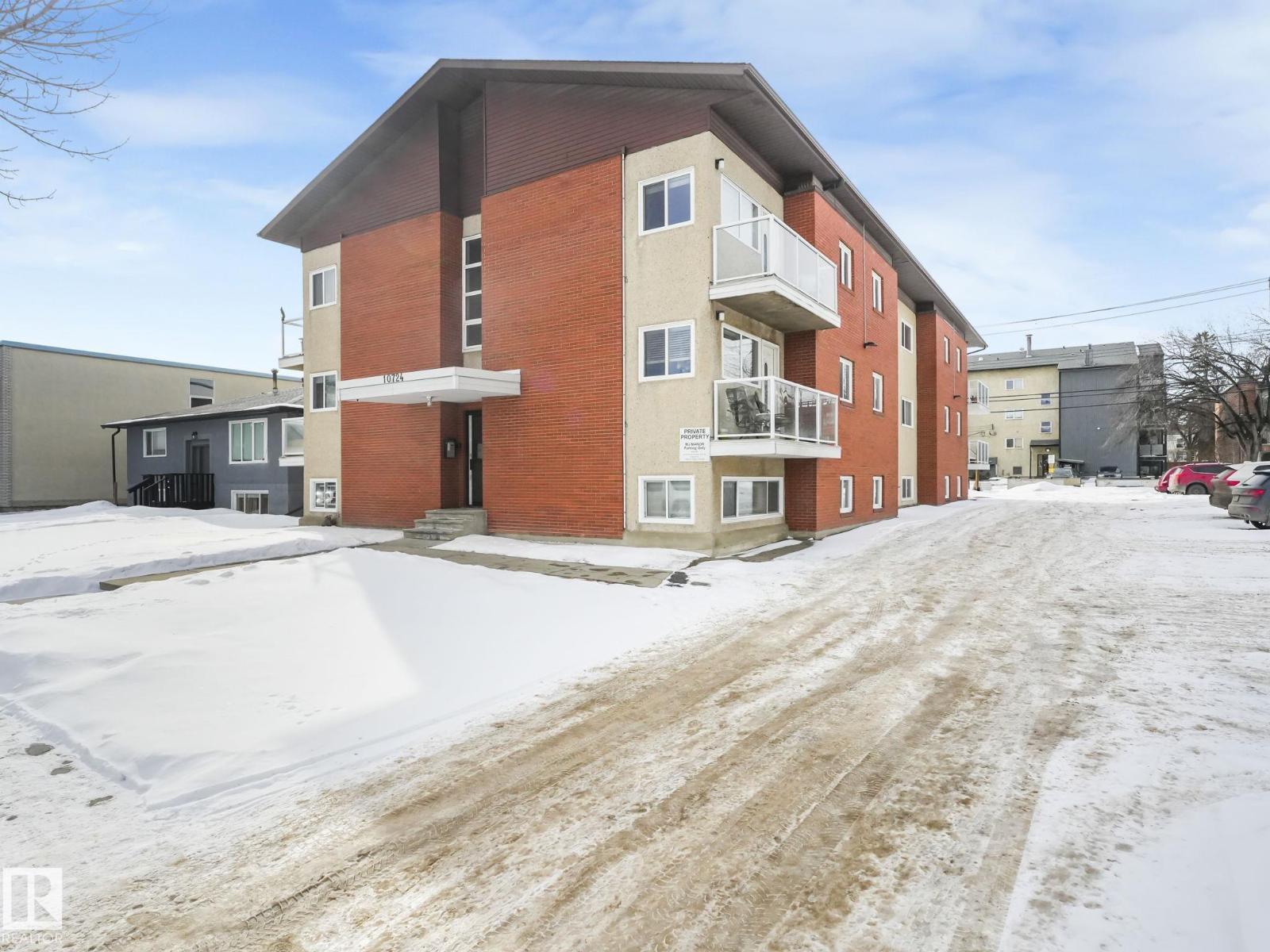 #9 10724 115 ST NW, Edmonton