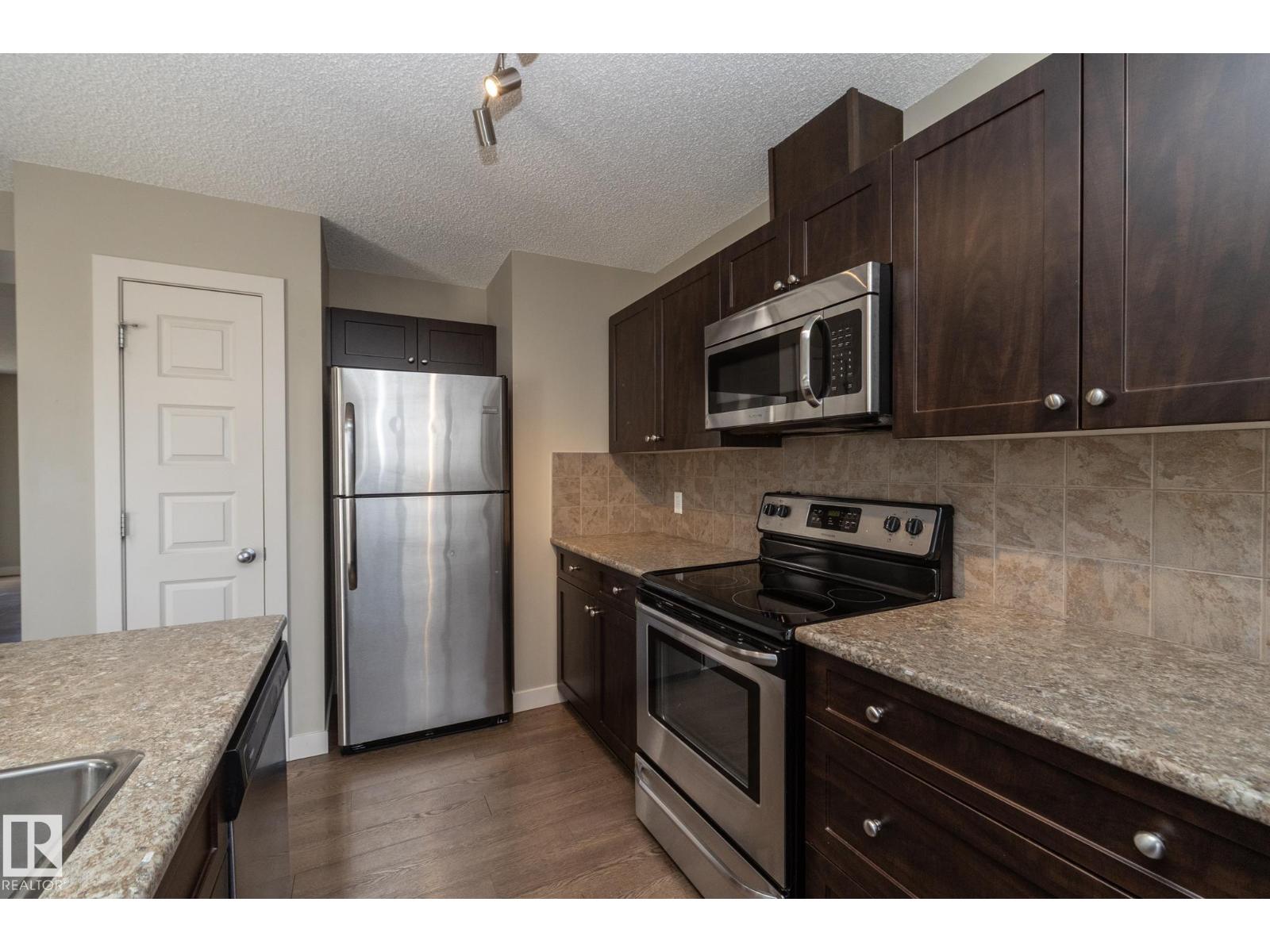 1403 CUNNINGHAM DR SW, Edmonton