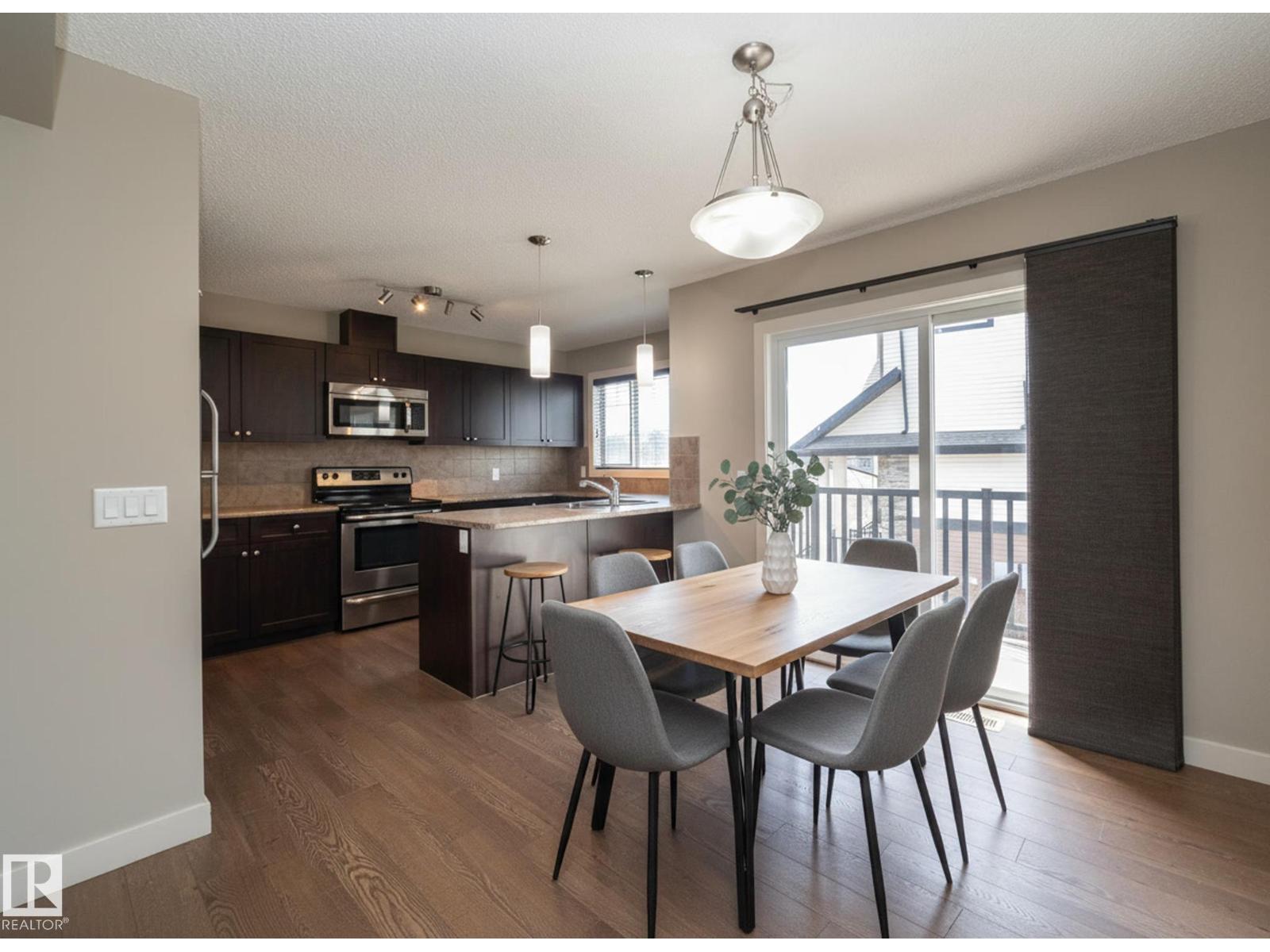 1403 CUNNINGHAM DR SW, Edmonton