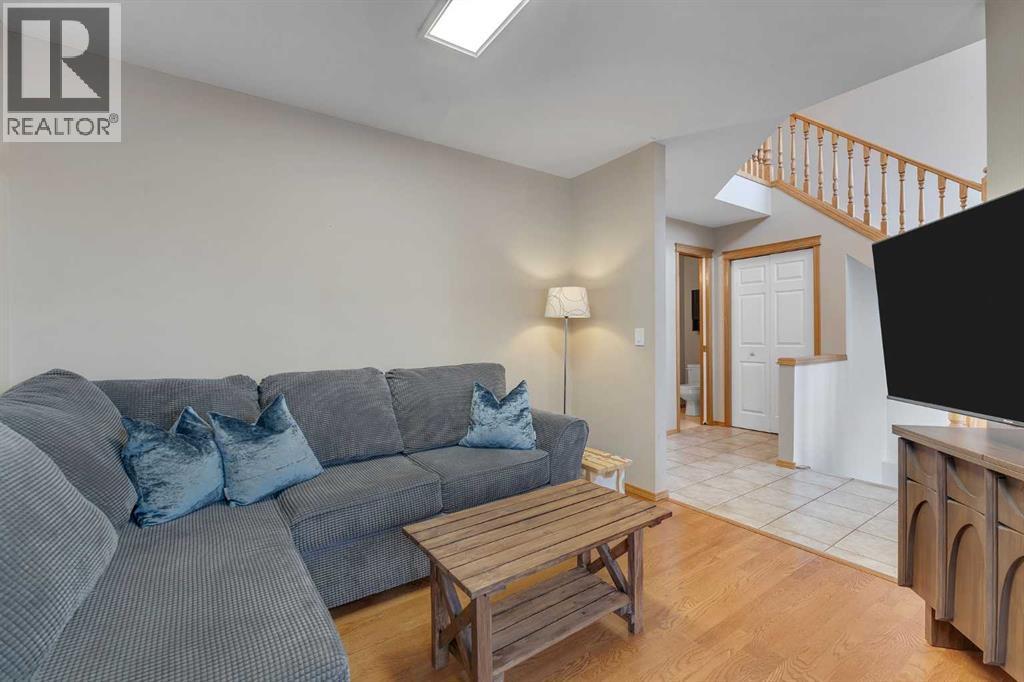 Single Family House for Sale in  Covewood Green NE Country Hills Calgary 