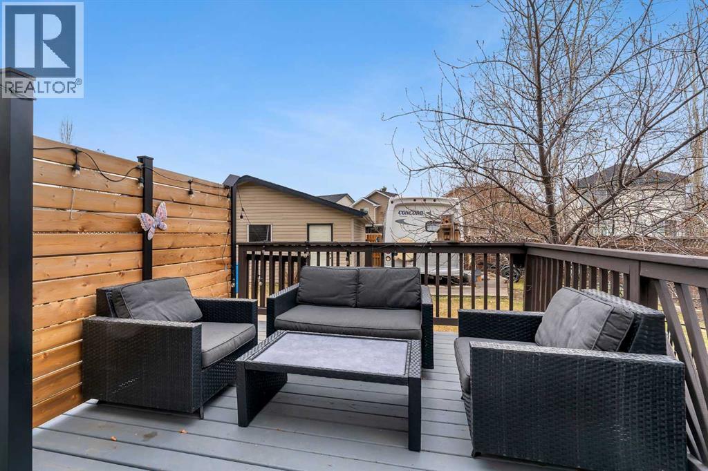 Single Family House for Sale in  Covewood Green NE Country Hills Calgary 