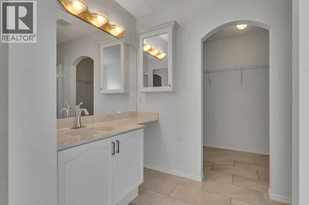 Single Family House for Sale in  Panamount Drive NW Panorama Hills Calgary 