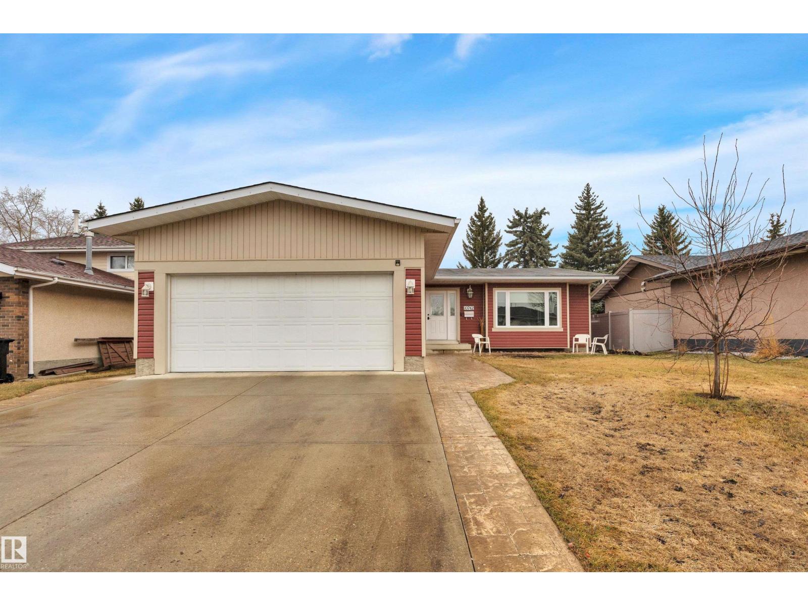 10742 33A AV NW, Edmonton